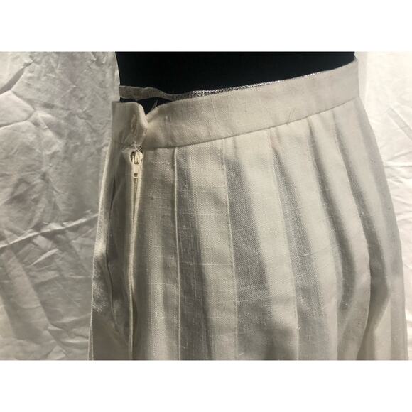Vintage Ira Joyce white, mid length pleated semi circle skirt women's size 9/10 - Picture 2 of 4
